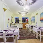 Modern Sultan Hotel